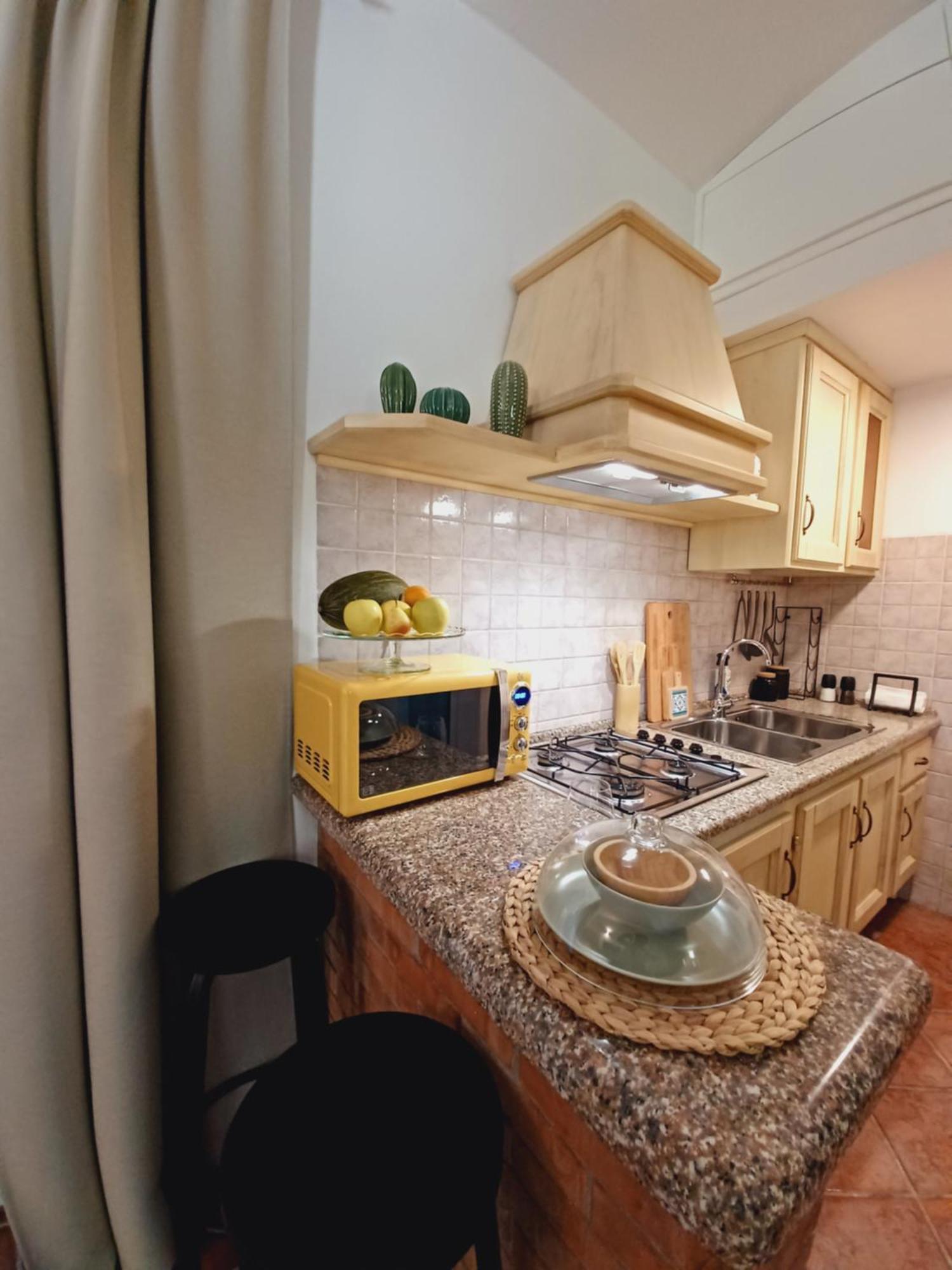 Suite Mirialveda San Pantaleo Exterior foto